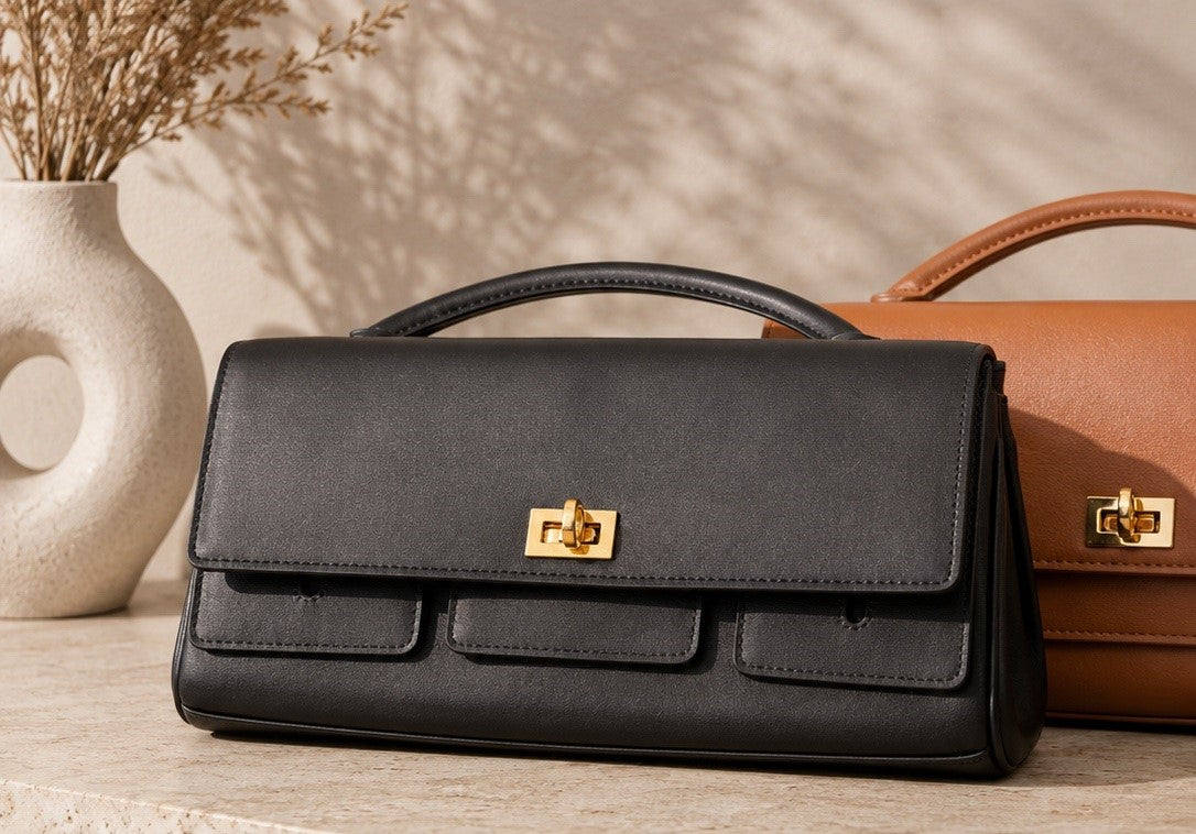 De ce gentile cu clapă (flap bag) rămân alegerea eternă a femeilor elegante